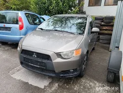 Grau Gebraucht 2010 Mitsubishi Colt Intense Limousine | 3.000 € (Fairer Preis)