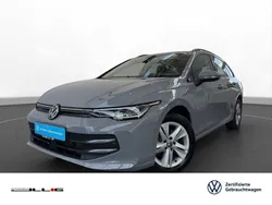 Mondsteingrau Gebraucht 2024 VW Golf VIII Life Kombi | 26.690 € (Fairer Preis)