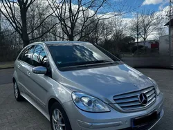 Silber Gebraucht 2007 Mercedes B180 Van / Kleinbus | 4.890 € (Fairer Preis)
