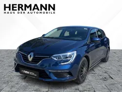 Kosmosblau metallic (blau) Gebraucht 2019 Renault Mégane GrandTour Life Kombi | 12.896 € (Fairer Preis)