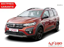 Orange Gebraucht 2022 Dacia Jogger Extreme Van / Kleinbus | 20.990 € (Etwas zu teuer)