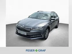 Graphitegrau metallic Gebraucht 2022 Skoda Superb Kombi | 25.880 € (Fairer Preis)