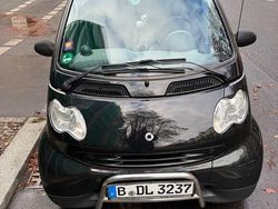 Schwarz Gebraucht 2005 Smart ForTwo Cabrio Pure Cabrio | 2.499 € (Etwas zu teuer)