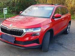 Rot Gebraucht 2023 Skoda Karoq Style SUV | 29.500 € (Guter Preis)