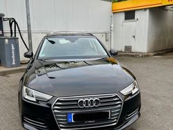Schwarz Gebraucht 2017 Audi A4 Ambiente Kombi | 19.900 € (Etwas zu teuer)