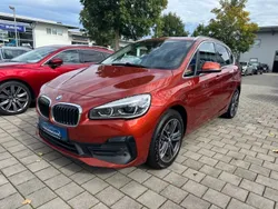 Orange Gebraucht 2019 BMW 225 Active Tourer Sport Line Van / Kleinbus | 18.900 € (Etwas zu teuer)