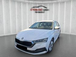 Weiß Gebraucht 2020 Skoda Octavia Ambition Kombi | 11.950 € (Etwas zu teuer)