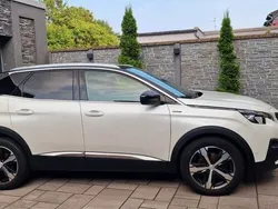 Weiß Gebraucht 2017 Peugeot 3008 Allure SUV | 18.500 € (Fairer Preis)