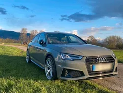 Grau Gebraucht 2019 Audi A4 S-Line Limousine | 21.000 € (Teuer)