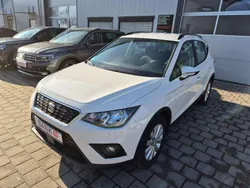 "candy" weiss Gebraucht 2019 Seat Arona SUV | 11.500 € (Fairer Preis)