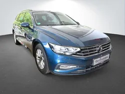 Blau Gebraucht 2023 VW Passat Business Kombi | 23.980 € (Fairer Preis)
