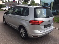 Reflexsilber metallic Gebraucht 2017 VW Touran Comfortline Van / Kleinbus | 14.900 € (Superpreis)
