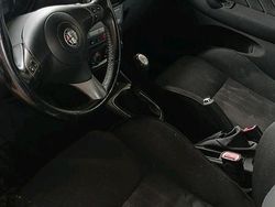 Schwarz Gebraucht 2004 Alfa Romeo 147 Kleinwagen | 1.250 € (Fairer Preis)