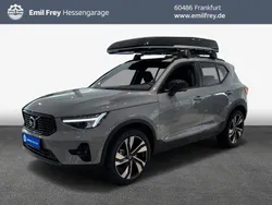 Grau Gebraucht 2024 Volvo XC40 Plus SUV | 38.400 € (Fairer Preis)
