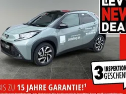 2vn urban khaki Neu 2025 Toyota Aygo Play Kleinwagen | 20.075 €
