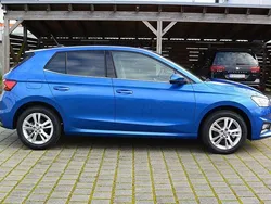 Raceblau metallic Gebraucht 2025 Skoda Fabia Limousine | 19.777 € (Guter Preis)