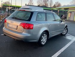 Grau Gebraucht 2005 Audi A4 Comfort Kombi | 3.500 € (Fairer Preis)