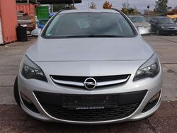 Grau Gebraucht 2015 Opel Astra Energy Kombi | 2.700 €