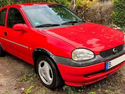 Rot Gebraucht 1997 Opel Corsa Sport Limousine | 700 € (Fairer Preis)