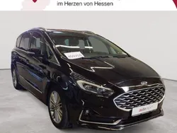 Obsidianschwarz metallic Gebraucht 2020 Ford S-MAX Vignale Van / Kleinbus | 21.789 € (Fairer Preis)