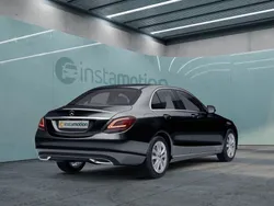 Schwarz Gebraucht 2019 Mercedes C180 Avantgarde Limousine | 26.485 € (Fairer Preis)