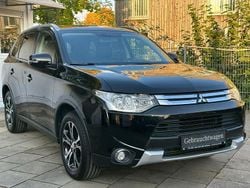 Schwarz Gebraucht 2015 Mitsubishi Outlander Instyle SUV | 10.990 € (Superpreis)