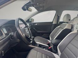 Braun Gebraucht 2018 VW T-Roc Style SUV | 19.999 € (Etwas zu teuer)