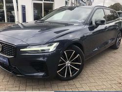 Blau Gebraucht 2025 Volvo V60 Plus Kombi | 41.970 € (Guter Preis)