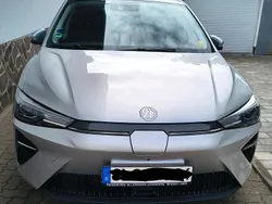 Silber Gebraucht 2023 MG MG5 EV Luxury Kombi | 16.450 €