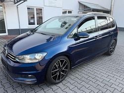 Blau Gebraucht 2017 VW Touran Sound Van / Kleinbus | 13.999 € (Fairer Preis)