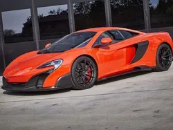 Rot Gebraucht 2015 McLaren 675LT | 276.000 €