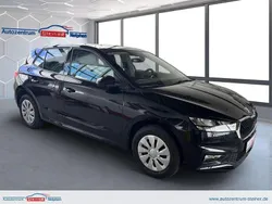 Schwarz Gebraucht 2024 Skoda Fabia Essence Limousine | 17.450 € (Fairer Preis)