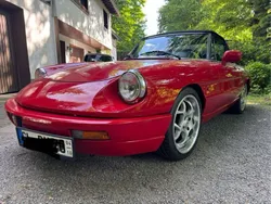Rot Gebraucht 1992 Alfa Romeo Spider Cabrio | 16.900 €