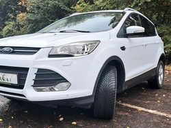 Weiß Gebraucht 2014 Ford Kuga Trend SUV | 10.200 € (Fairer Preis)