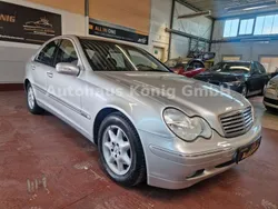 Silber Gebraucht 2003 Mercedes C220 Elegance Limousine | 7.990 €
