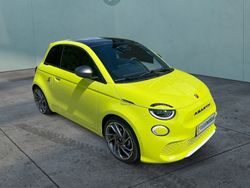 Grün Gebraucht 2023 Abarth 500e Kleinwagen | 39.041 € (Etwas zu teuer)
