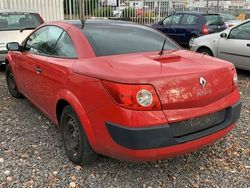 Rot Gebraucht 2005 Renault Mégane Cabriolet Cabrio | 1.550 € (Fairer Preis)