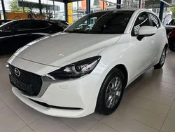 Weiß Gebraucht 2022 Mazda 2 Exclusive-Line Kleinwagen | 16.900 € (Fairer Preis)