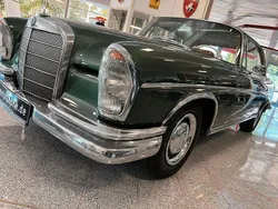 Grün Gebraucht 1964 Mercedes W112 SE Coupé | 46.690 €