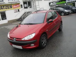 Rot Gebraucht 2004 Peugeot 206 Filou Limousine | 2.870 € (Teuer)