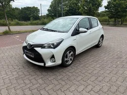 Gebraucht 2015 Toyota Yaris Hybrid Comfort Kleinwagen | 12.500 € (Etwas zu teuer)