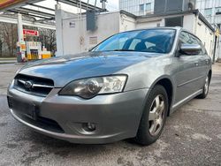 Grau Gebraucht 2005 Subaru Legacy Kombi | 900 €