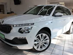Weiß Neu 2024 Skoda Kamiq Selection SUV | 31.670 €