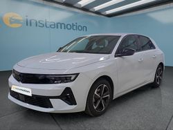 Weiß Gebraucht 2024 Opel Astra Limousine | 25.949 € (Etwas zu teuer)