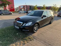 Schwarz Gebraucht 2012 Mercedes E220 Avantgarde Kombi | 10.000 € (Superpreis)