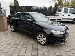 Brillantschwarz Gebraucht 2011 Audi A1 Attraction Kleinwagen | 4.400 €