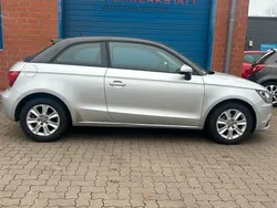 Silber Gebraucht 2011 Audi A1 Attraction Kleinwagen | 6.900 € (Etwas zu teuer)