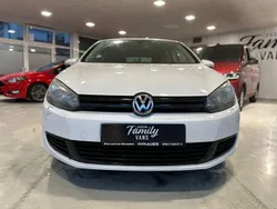Weiß Gebraucht 2011 VW Golf VI Trendline Limousine | 3.999 € (Fairer Preis)