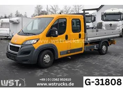 Gelb Gebraucht 2015 Peugeot Boxer Van | 10.890 € (Superpreis)