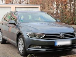 Grau Gebraucht 2016 VW Passat Comfortline Kombi | 11.500 € (Fairer Preis)